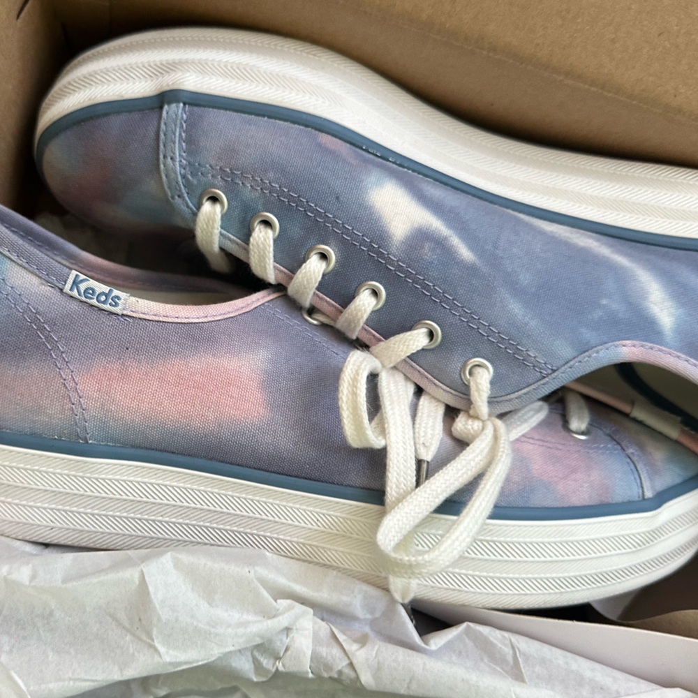 Keds Tie Dye Triple kick Canvas Sneakers - Picture 4 of 10